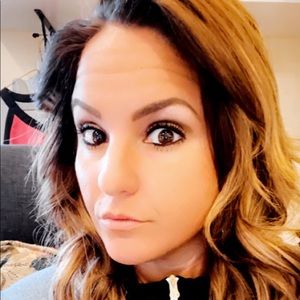 Meet your Posher, Amelia